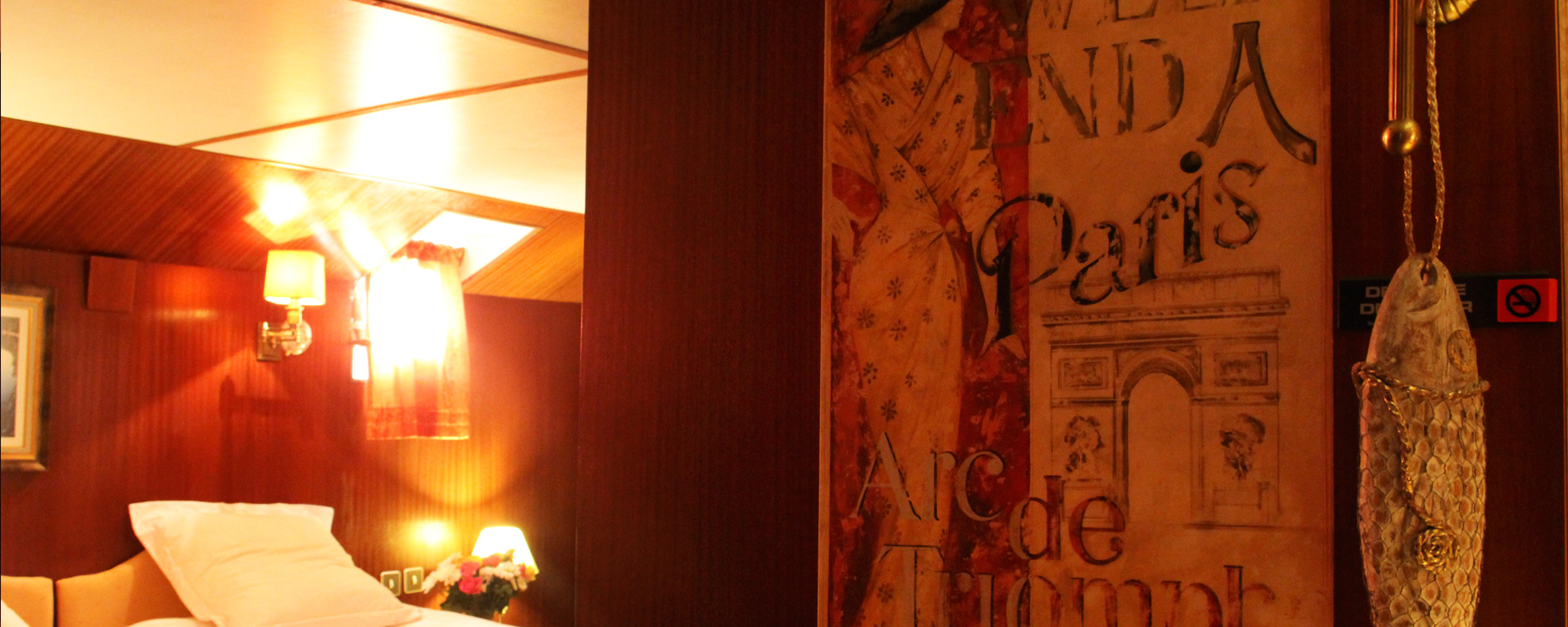 Imperial Suite on board La Reine Pedauque