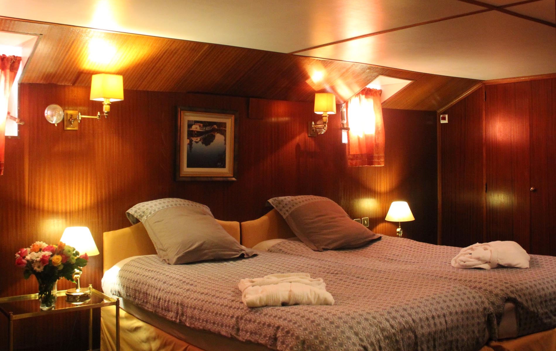 Imperial Suite on board La Reine Pedauque